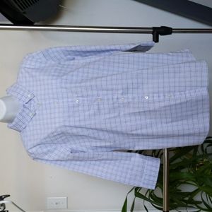 Mid sleeve button down shirt